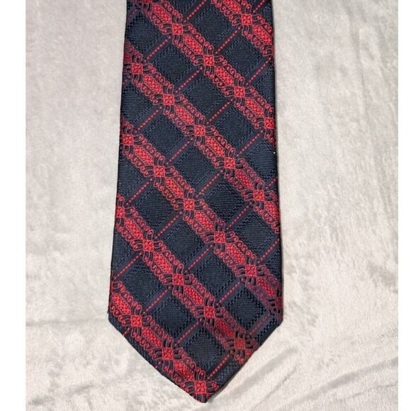 Wembley mens tie Red and Black print-for Blue, black, or gray suit‎ - Picture 2 of 4